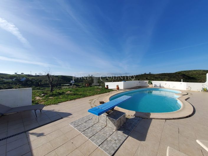 Image No.14-3 Bed Property for sale