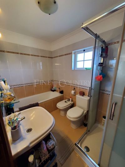 Image No.9-3 Bed Property for sale