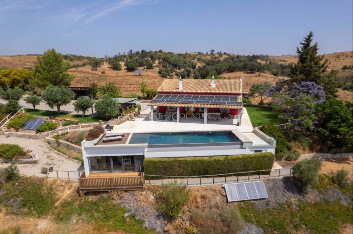 Image No.1-3 Bed Villa for sale