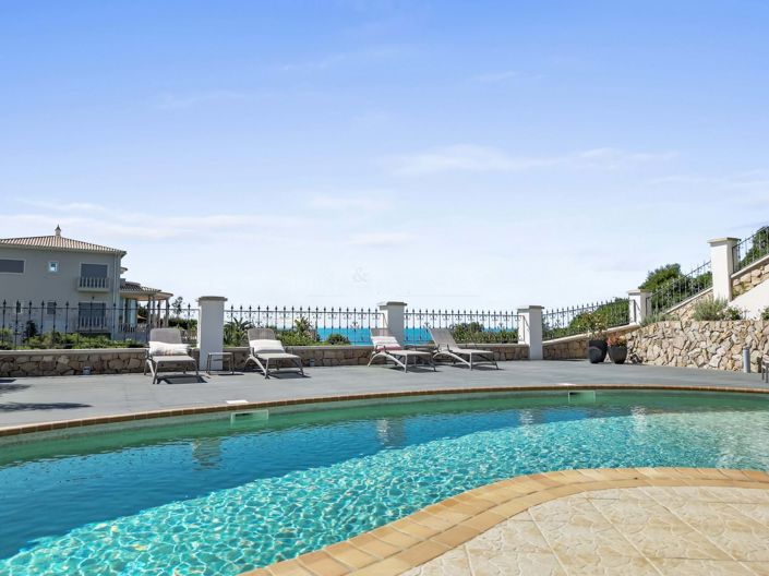 Image No.26-7 Bed Property for sale