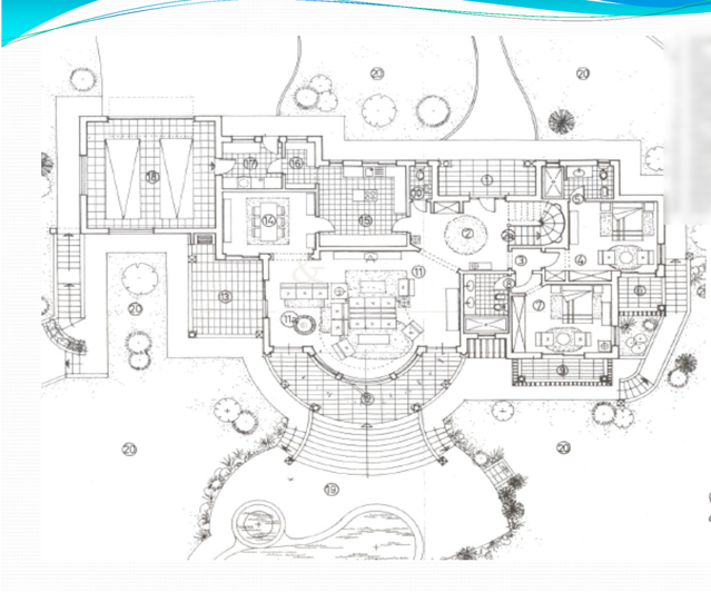 Image No.90-7 Bed Property for sale