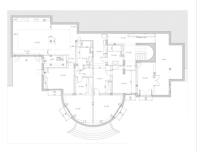 Image No.91-7 Bed Property for sale
