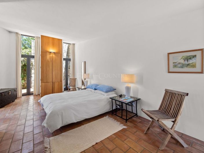 Image No.15-3 Bed Property for sale