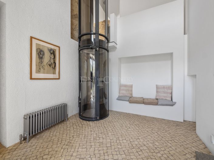 Image No.18-3 Bed Property for sale