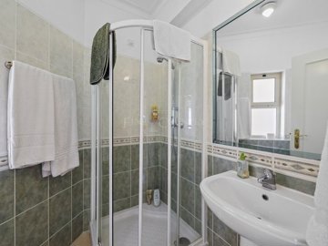 2104-349842-b952a8cbdbc2fd66601ce91bb265b9cce