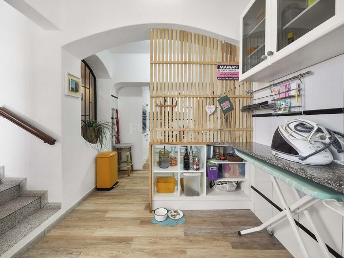 Image No.17-3 Bed Property for sale