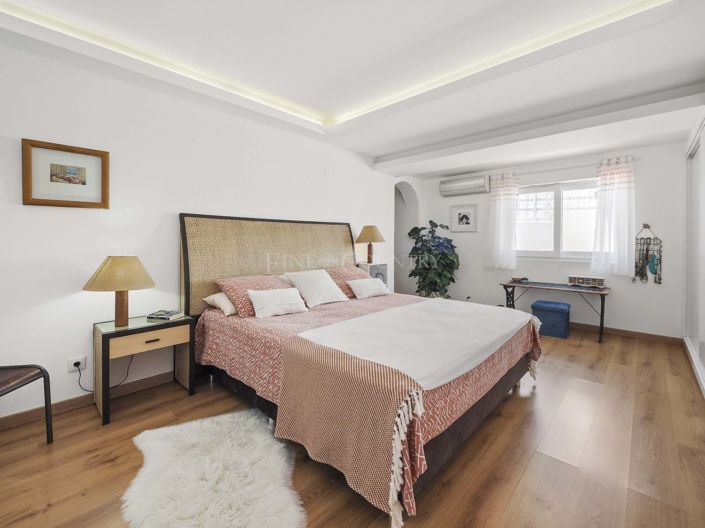 Image No.22-3 Bed Property for sale