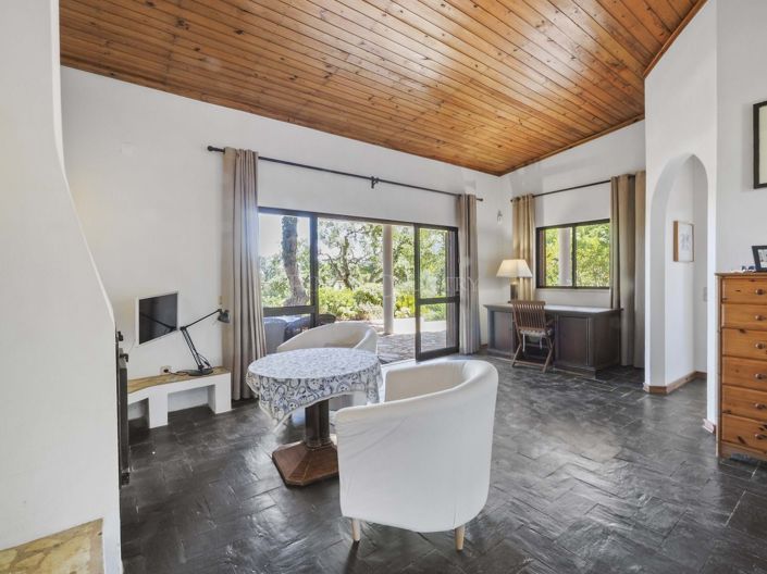 Image No.4-3 Bed Property for sale