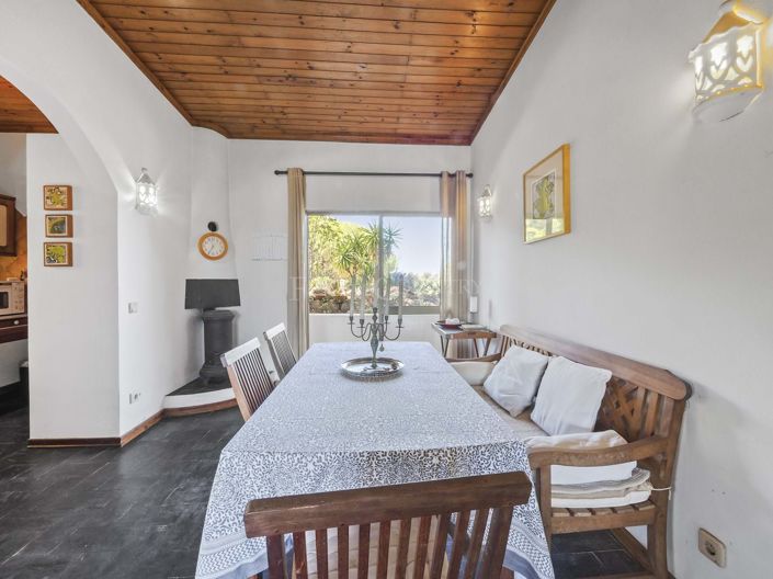 Image No.6-3 Bed Property for sale