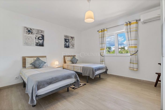 Image No.38-5 Bed Villa for sale