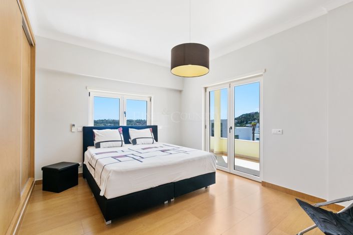 Image No.21-4 Bed Property for sale