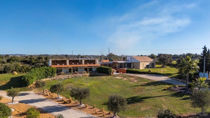 Image No.70-5 Bed Villa for sale