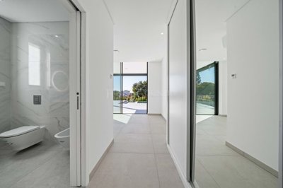 2104-352828-b952a8cbdbc2fd66601ce91bb265b9cce