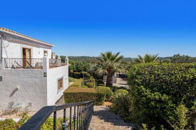 2104-349667-b952a8cbdbc2fd66601ce91bb265b9cce