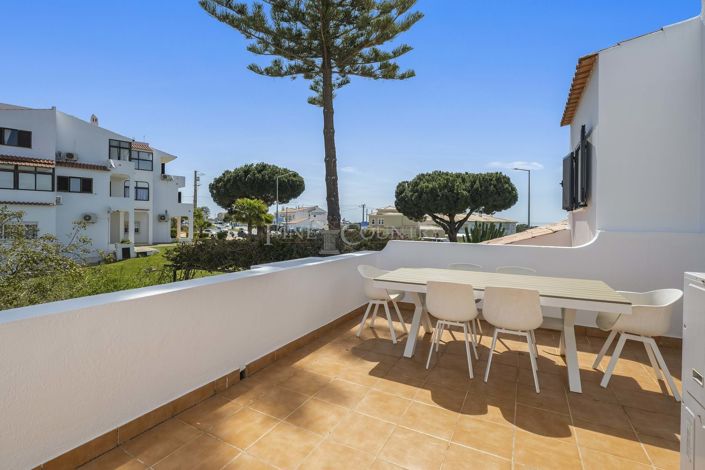 Image No.32-4 Bed Villa for sale