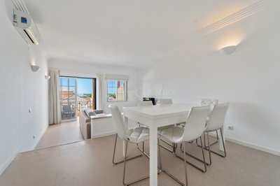 2104-354161-b952a8cbdbc2fd66601ce91bb265b9cce