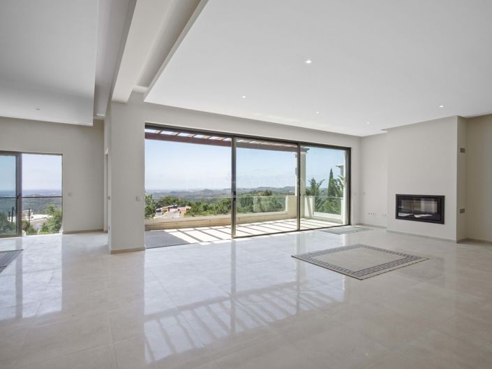 Image No.5-4 Bed Villa for sale