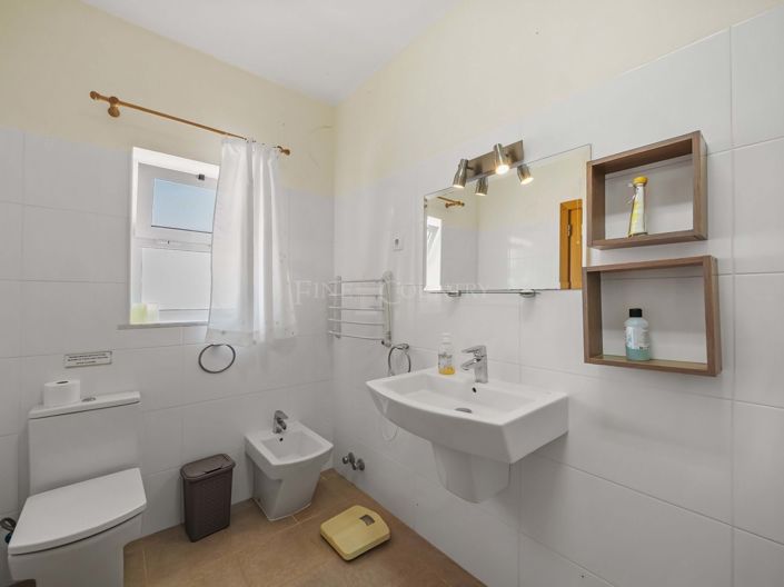 Image No.26-3 Bed Villa for sale