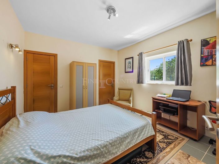 Image No.27-3 Bed Villa for sale