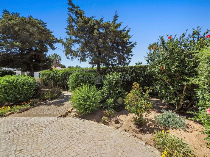 Image No.30-3 Bed Villa for sale