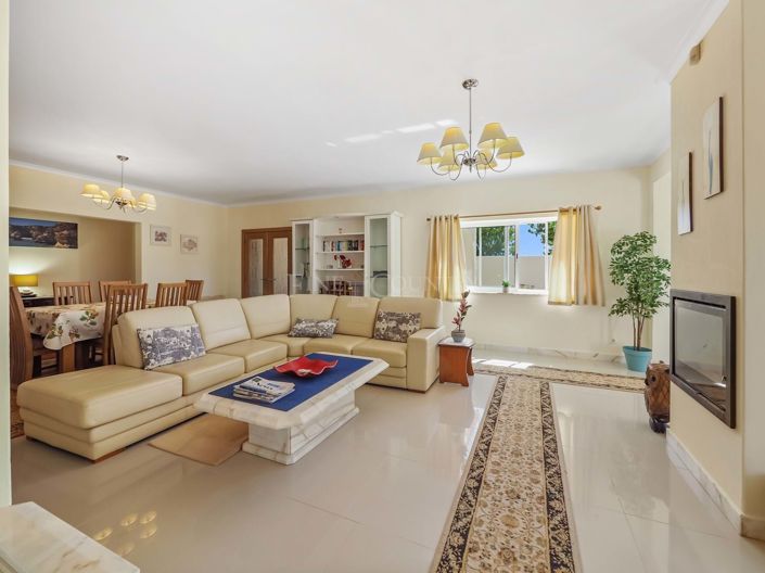 Image No.5-3 Bed Villa for sale