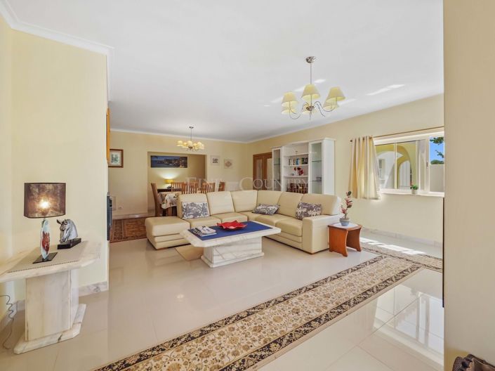 Image No.6-3 Bed Villa for sale