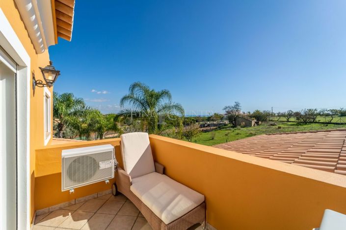 Image No.26-4 Bed Property for sale