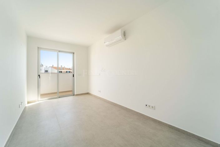 Image No.10-4 Bed Penthouse for sale