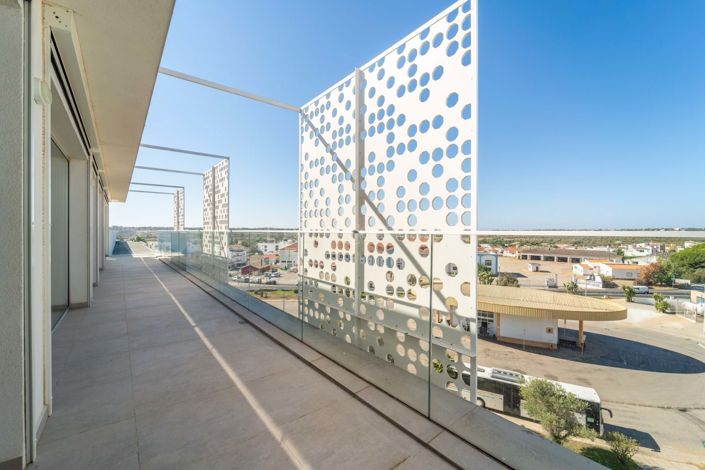 Image No.22-4 Bed Penthouse for sale