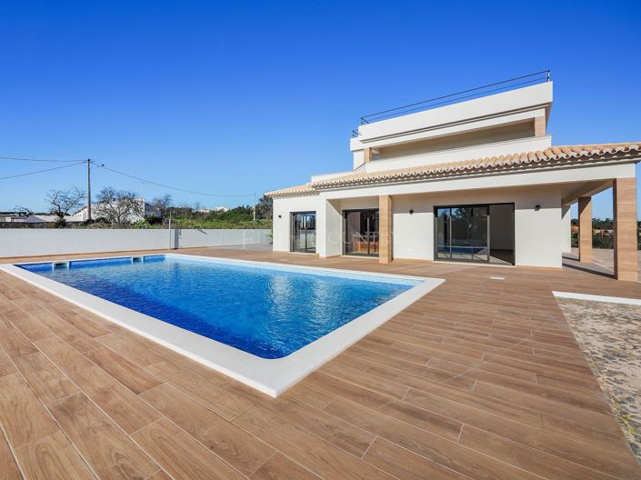 Image No.33-4 Bed Property for sale