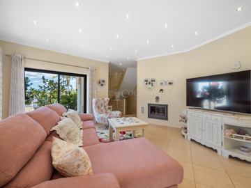 2104-350187-b952a8cbdbc2fd66601ce91bb265b9cce