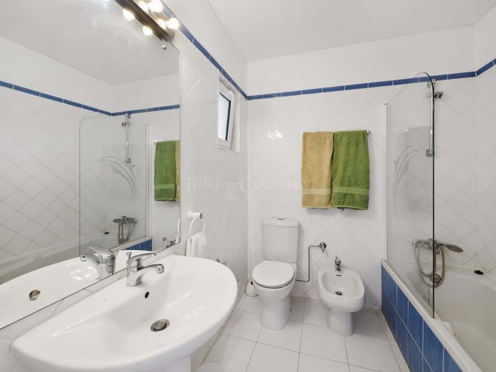 Image No.18-4 Bed Property for sale