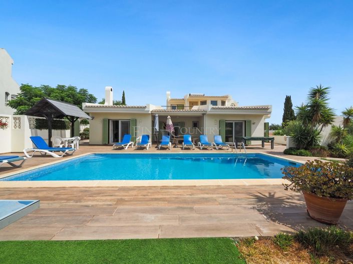 Image No.2-4 Bed Property for sale