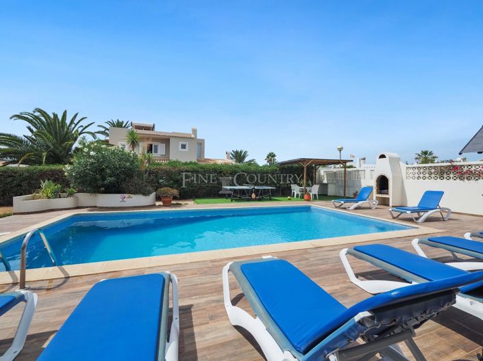 Image No.25-4 Bed Property for sale