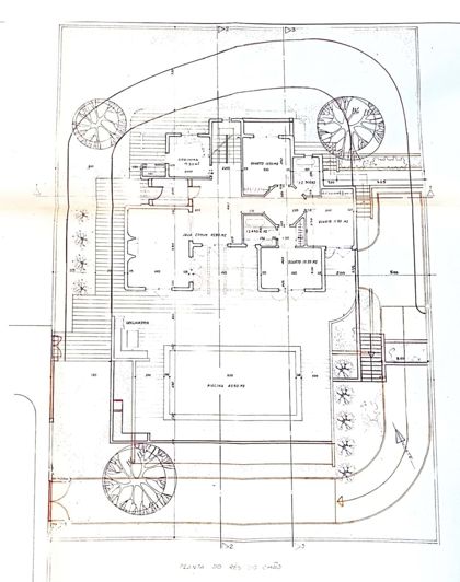 Image No.30-4 Bed Property for sale