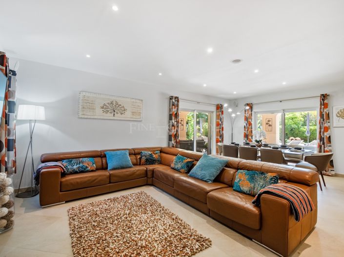 Image No.14-4 Bed Property for sale