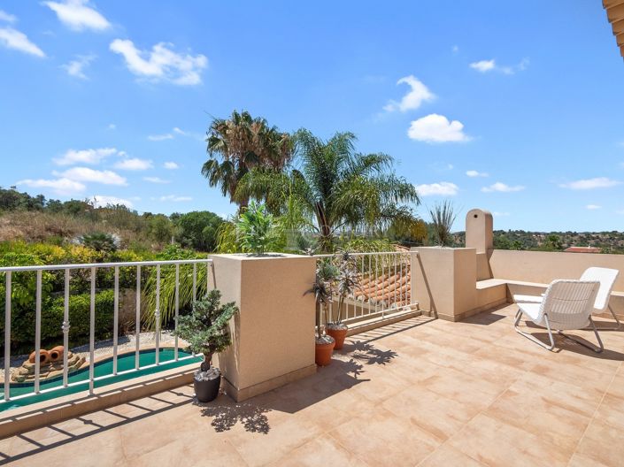 Image No.37-4 Bed Property for sale