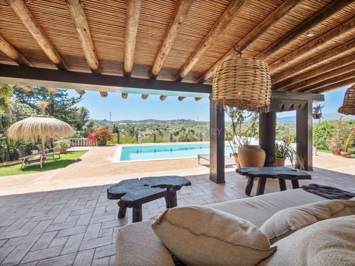 Image No.41-4 Bed Property for sale