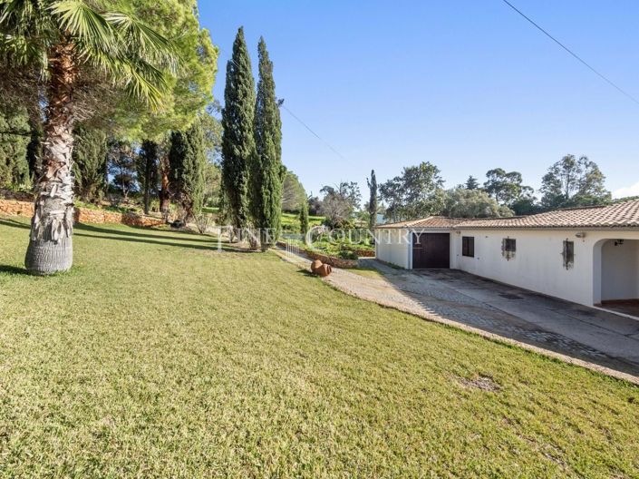 Image No.24-3 Bed Property for sale