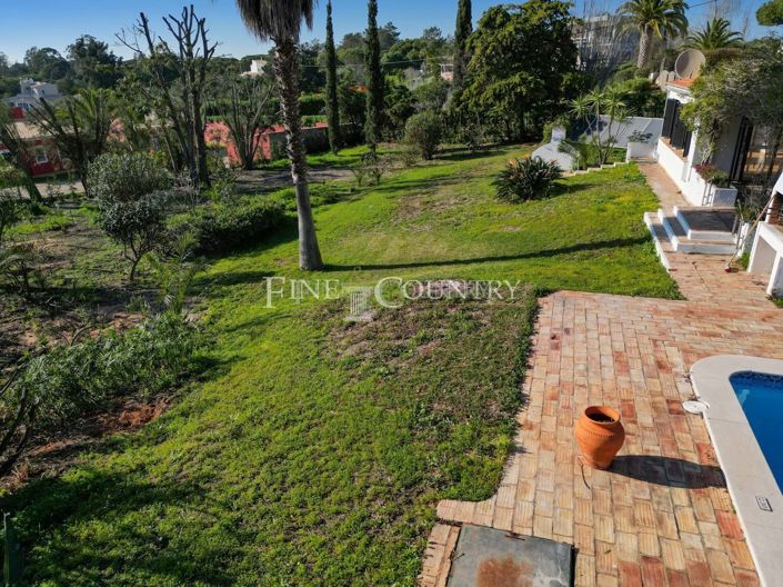 Image No.28-3 Bed Property for sale