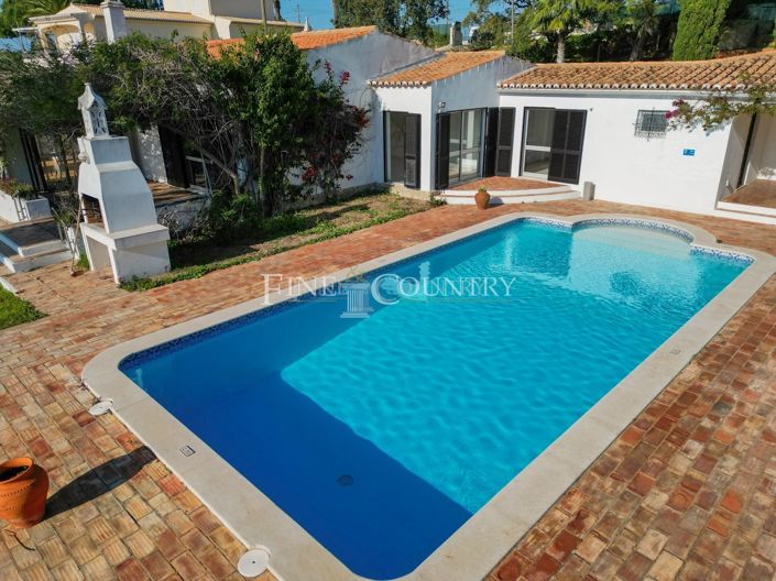 Image No.29-3 Bed Property for sale