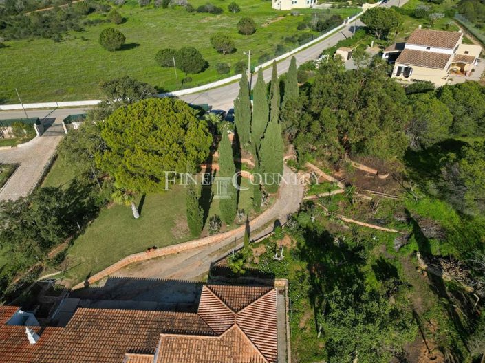 Image No.32-3 Bed Property for sale