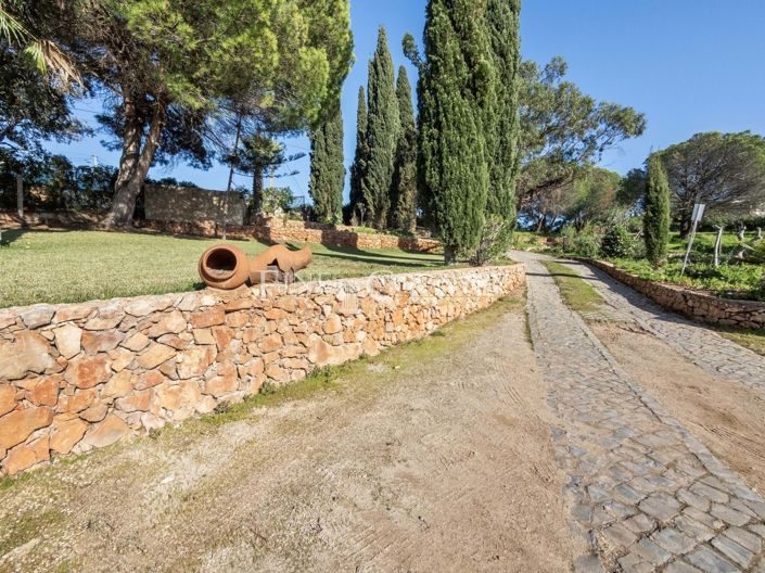 Image No.36-3 Bed Property for sale