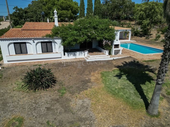 Image No.52-3 Bed Property for sale