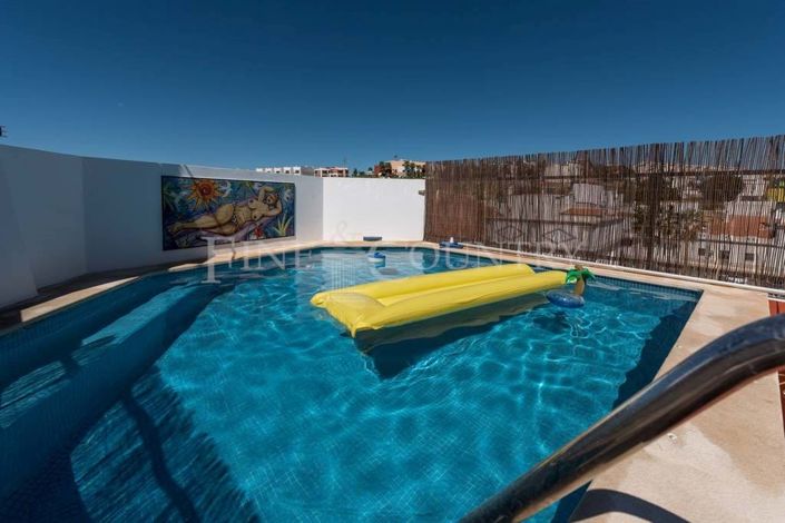 Image No.11-2 Bed Townhouse for sale