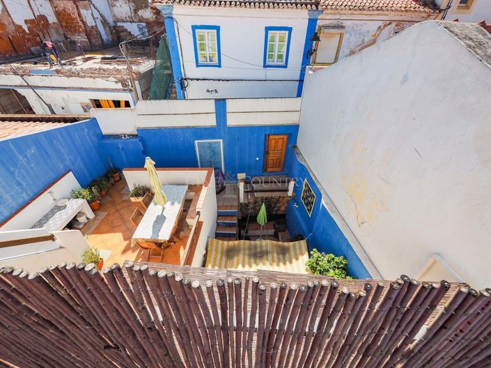 Image No.51-2 Bed Townhouse for sale