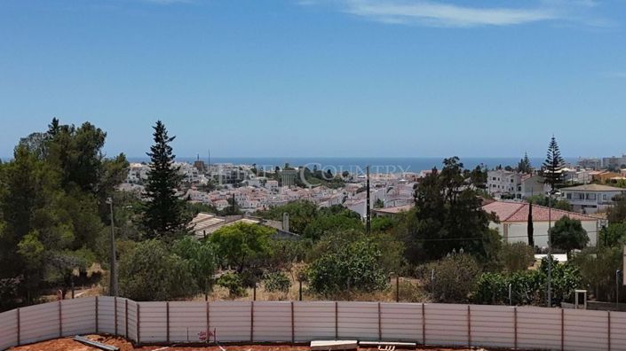 Image No.22-2 Bed Apartment for sale