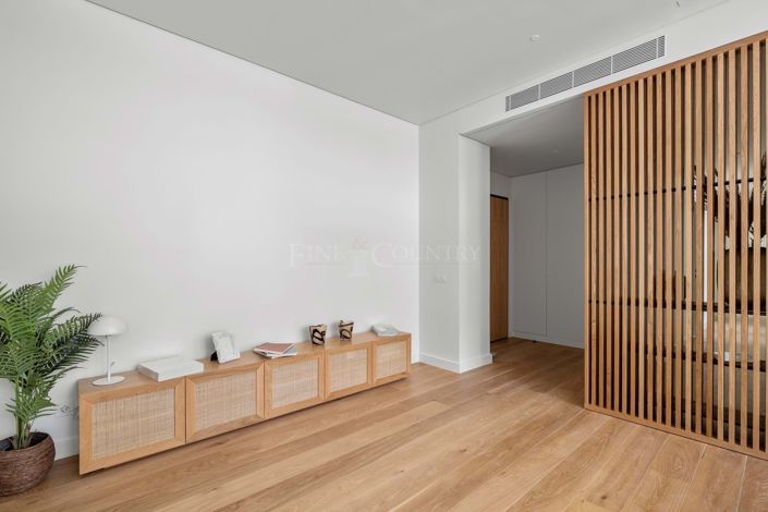 Image No.29-3 Bed Apartment for sale