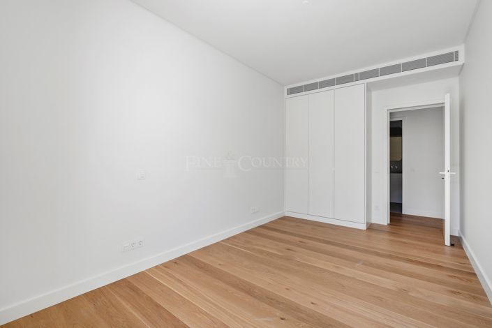 Image No.38-3 Bed Apartment for sale