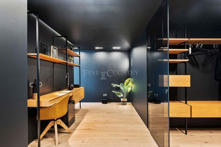 Image No.62-3 Bed Property for sale